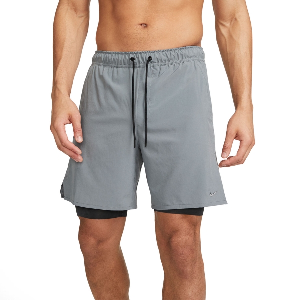 Pantalones Cortos Training Hombre Nike DriFIT Unlined Fitness 2 in 1 7in Shorts  Smoke Grey/Dark Smoke Grey DV9334084