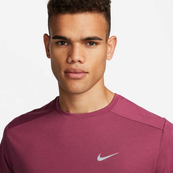 Nike Dri-FIT Run Division Rise 365 Camiseta - Rosewood/Reflective Silver