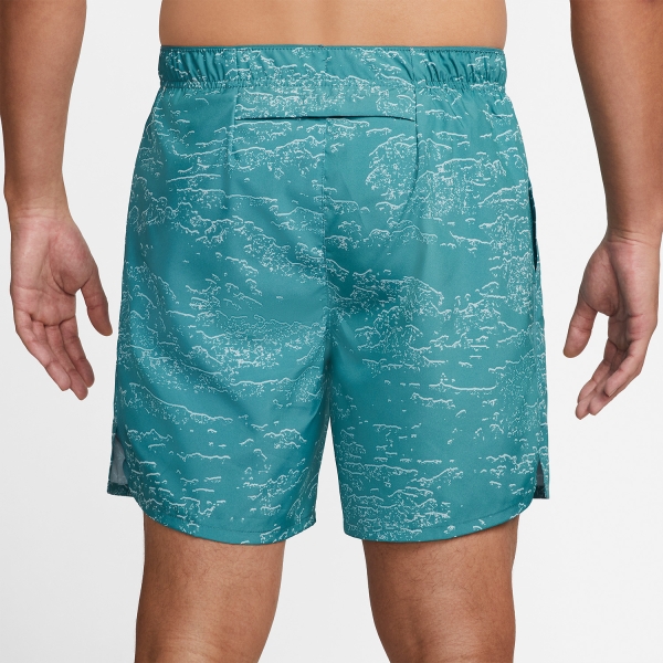 Nike Run Division Challenger 7in Shorts - Mineral Teal/Reflective Silver