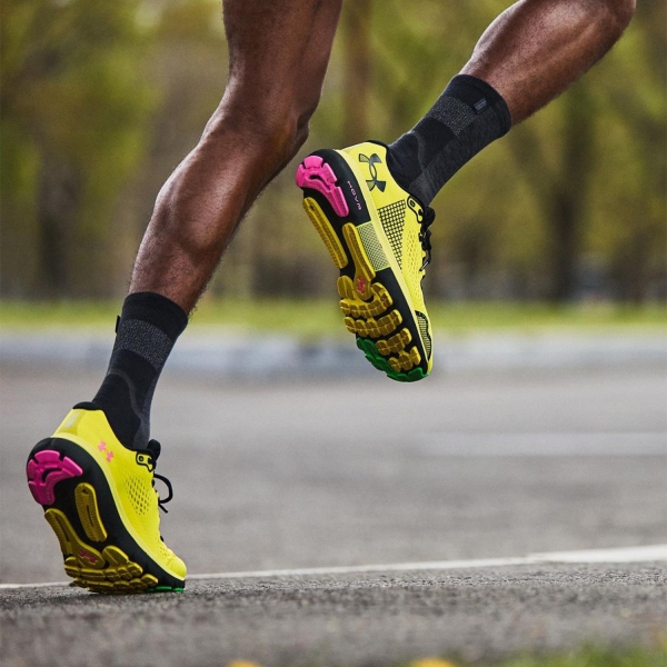 Under Armour HOVR Infinite 4 - Yellow Ray/Black