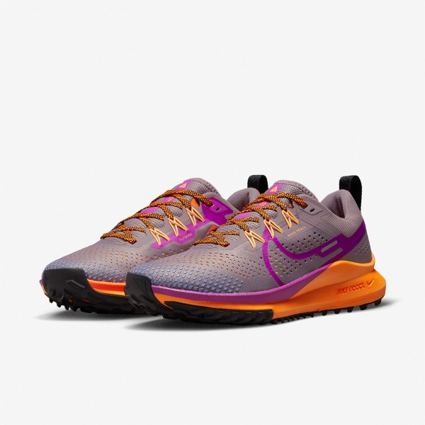 women's react pegasus trail 4