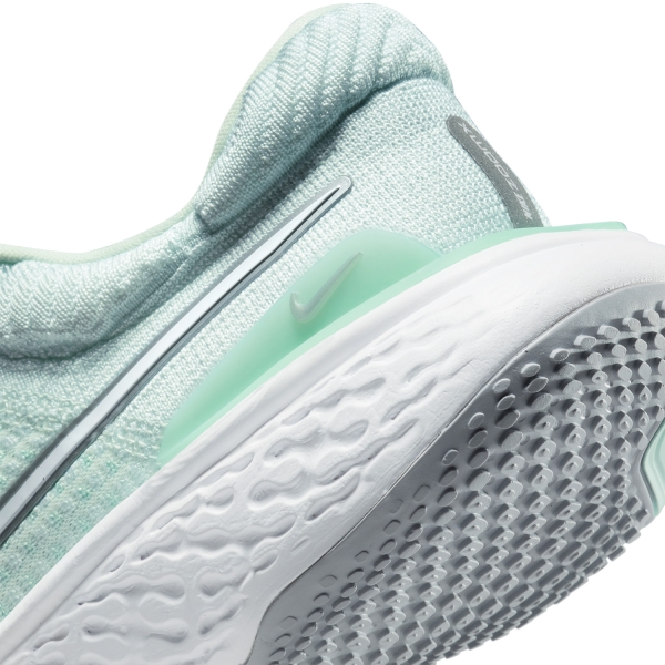 Nike ZoomX Invincible Run Flyknit 2 - Barely Green/White/Metallic Silver