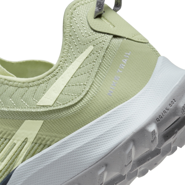 Nike Air Zoom Terra Kiger 8 - Olive Aura/Citron Tint/Light Bone
