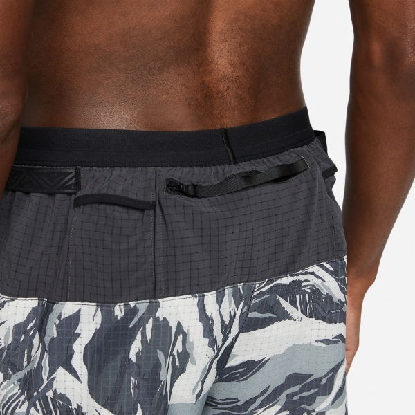 Nike Dri-FIT Flex Stride 5in Shorts - Black/Dark Smoke Grey/White
