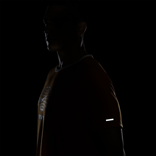 Nike Dri-FIT Heritage T-Shirt - Light Curry/Dark Obsidian Sail/Sail