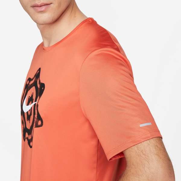 Nike Dri-FIT Miler Wild T-Shirt - Mantra Orange