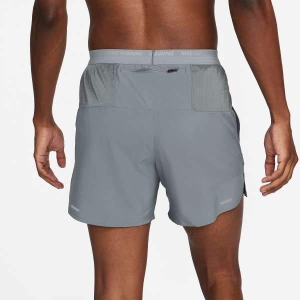 Nike Dri-FIT Stride 5in Shorts - Smoke Grey/Black/Reflective Silver