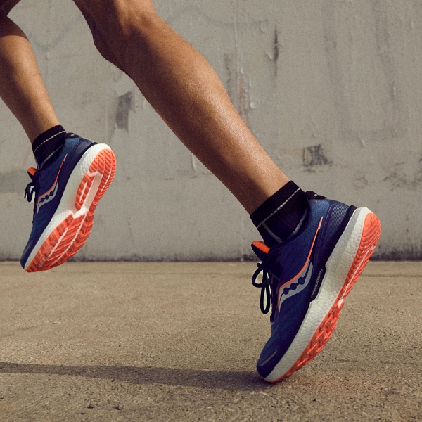 Saucony Triumph 19 - Sapphire/Vizi Red