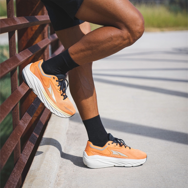 Altra Via Olympus - Black/Orange