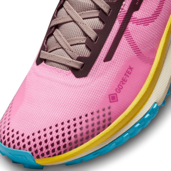 Nike React Pegasus Trail 4 GTX - Pink Spell/Active Fuchsia/Night Maroon