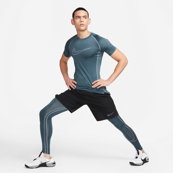 Nike Pro Logo Camiseta - Faded Spruce/Mica Green