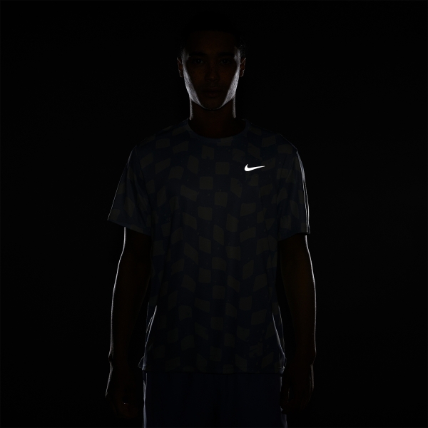 Nike Dri-FIT Division Miler Graphic T-Shirt - Cobalt Bliss/Reflective Silver