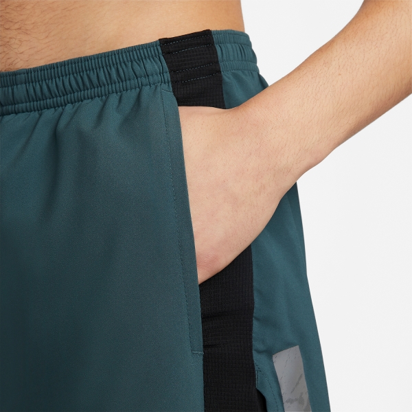 Nike Dri-FIT Division Stride 8in Shorts - Faded Spruce/Black/Reflective Silver