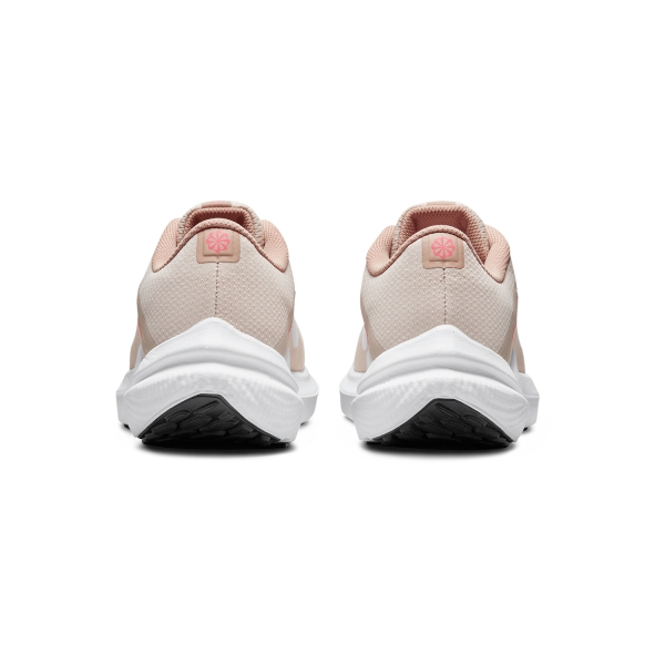 Nike Air Winflo 10 - Sand Drift/White/Hemp/Sea Coral