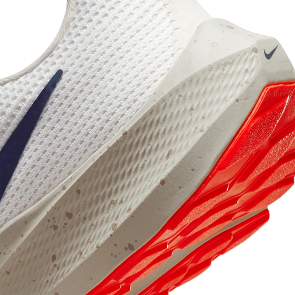 Nike Air Zoom Pegasus 40 - White/Obsidian/Light Orewood Brown/Phantom