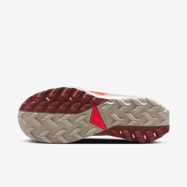 Nike React Wildhorse 8 - Picante Red/Sail/Dark Pony