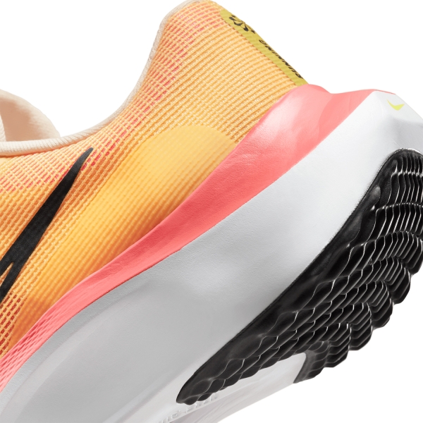 Nike Zoom Fly 5 - Topaz Gold/Black/Sea Coral/White