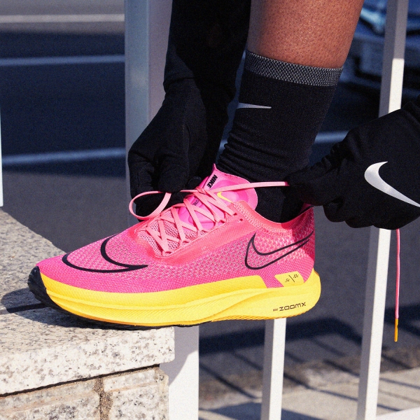 Nike ZoomX Streakfly - Hyper Pink/Black/Laser Orange