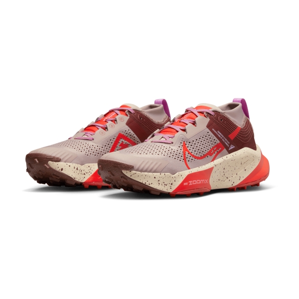 Nike ZoomX Zegama Trail - Diffused Taupe/Picante Red/Dark Pony