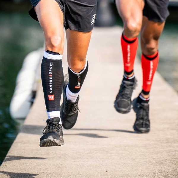 Compressport R2 3.0 Gambaletti a Compressione - Black/White
