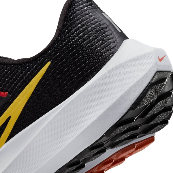 Nike Air Zoom Pegasus 40 - Black/Speed Yellow/Dark Smoke Grey