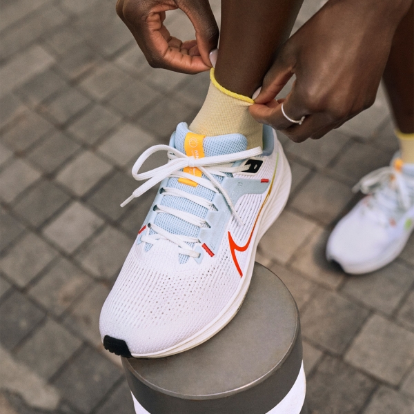 Nike Air Zoom Pegasus 40 - White/Picante Red/Blue Tint/Laser Orange