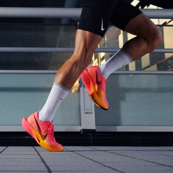Nike ZoomX Vaporfly Next% 3 - Hyper Pink/Black/Laser Orange