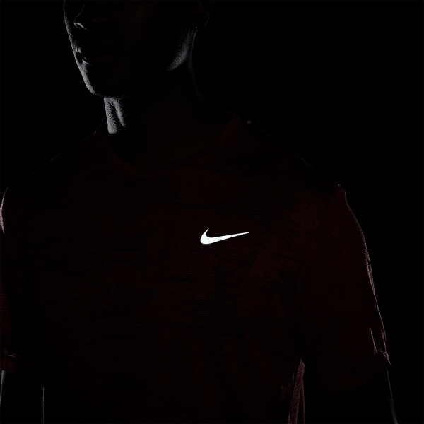 Nike Dri-FIT ADV Run Division T-Shirt - Red Stardust/Adobe/Refblk