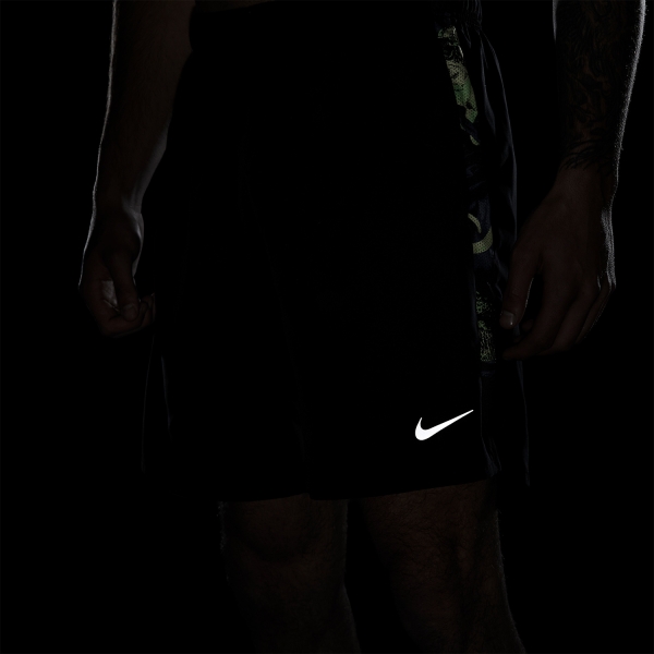 Nike Dri-FIT Challenger Studio 72 7in Shorts - Black