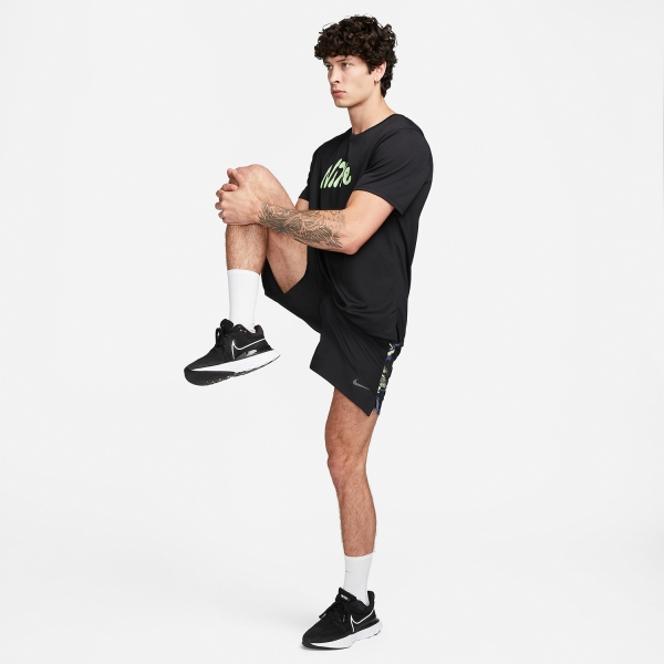 Nike Dri-FIT Challenger Studio 72 7in Shorts - Black