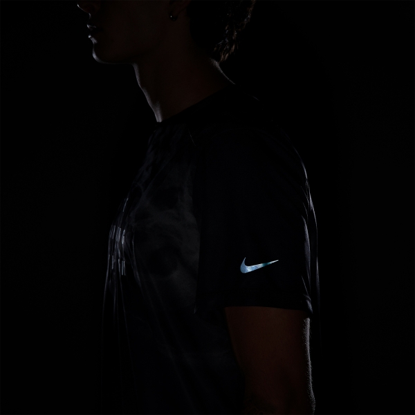 Nike Dri-FIT Run Division Rise 365 Maglietta - Black/Reflective Black