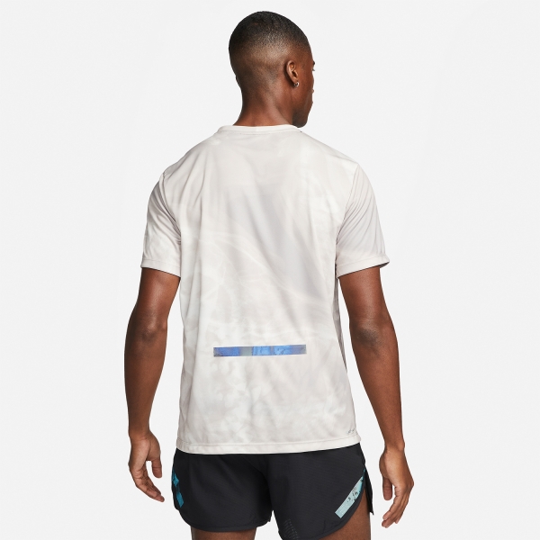 Nike Dri-FIT Run Division Rise 365 T-Shirt - Light Iron Ore/Reflective Black
