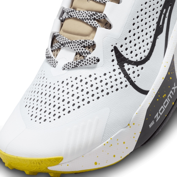 Nike ZoomX Zegama Trail - White/Black/Vivid Sulfur/Anthracite