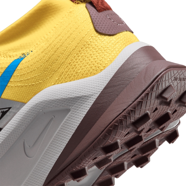 Nike ZoomX Zegama Trail - Black/Light Photo Blue/Vivid Sulfur