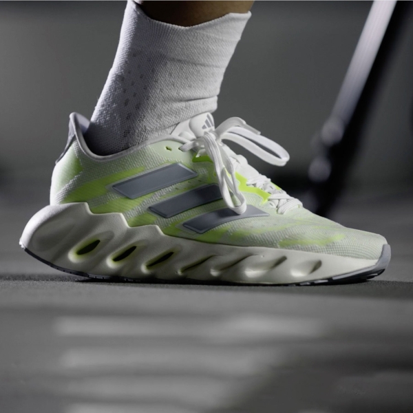 adidas Switch FWD - Cloud White/Silver Violet/Lucid Lemon