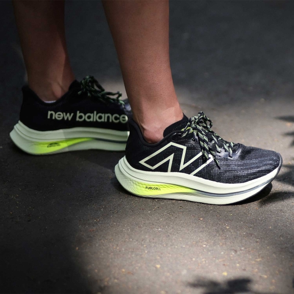 New Balance FuelCell Supercomp Trainer v2 - Black