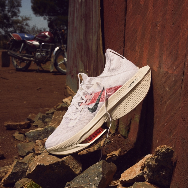 Nike Air Zoom Alphafly Next% 2 Eliud Kipchoge - White/Black/Chile Red/Coconut Milk