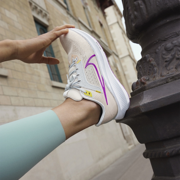 Nike Air Zoom Pegasus 40 - Guava Ice/Vivid Purple/Amber Brown