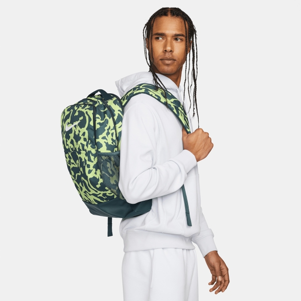 Nike Brasilia Mochila - Deep Jungle/Light Lemon Twist/White