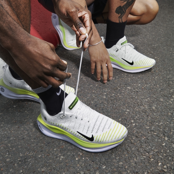 Nike InfinityRN 4 - White/Black/Light Lemon Twist/Volt