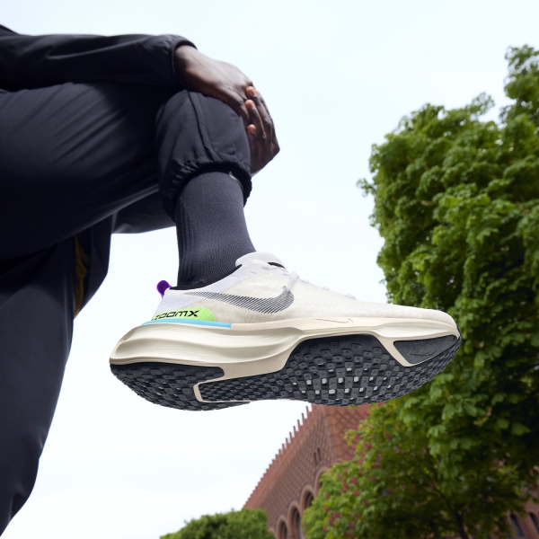 Nike ZoomX Invincible Run Flyknit 3 - White/Black/Lime Blast/Blue Lighting