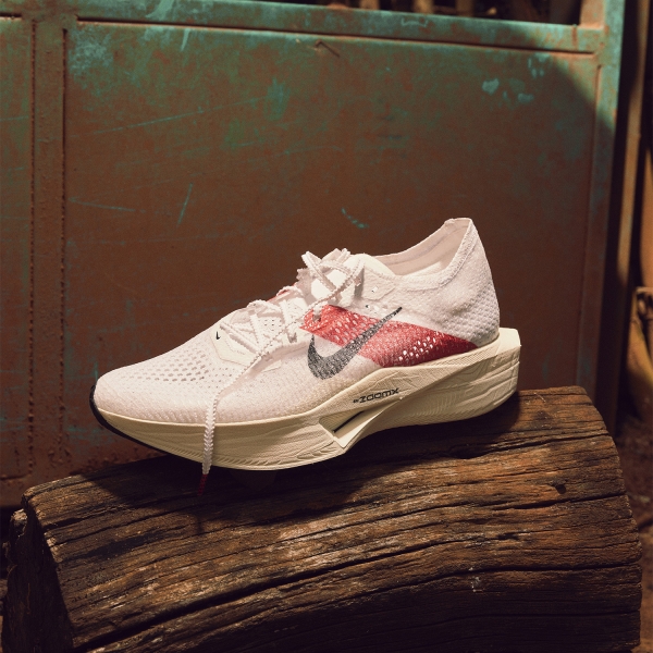 Nike ZoomX Vaporfly Next% 3 Eliud Kipchoge - White/Black/Chile Red/Coconut Milk