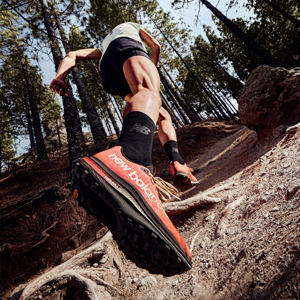 New Balance Fuelcell Supercomp Trail - Neon Dragonfly