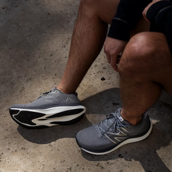 New Balance Fuelcell Propel v4 - Grey Matter
