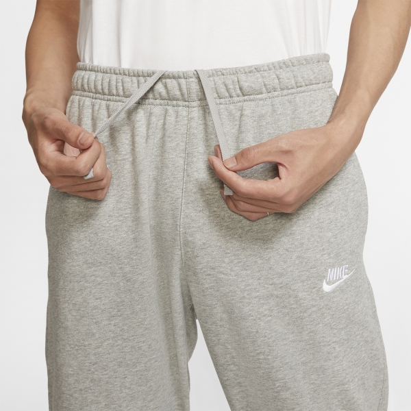 Nike Club Pantalones - Dark Grey Heather/Matte Silver/White