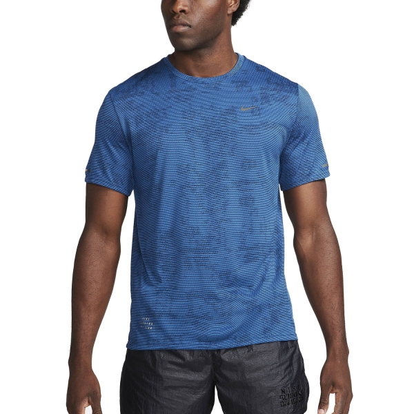 Camisetas Running Hombre Nike DriFIT ADV Division Camiseta  Court Blue/Black/Black Reflective FN3383476