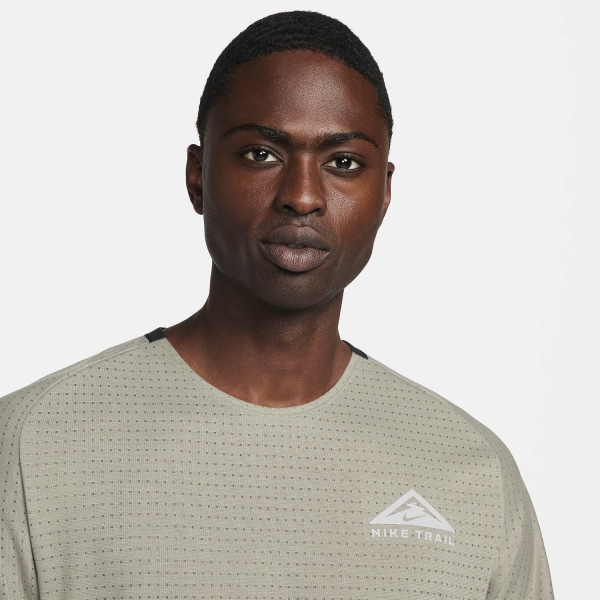 Nike Dri-FIT Solar Chase Camiseta - Dark Stucco/Summit White