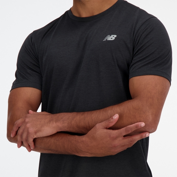 New Balance Athletics Run T-Shirt - Black