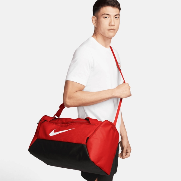 Nike Brasilia 9.5 Bolso Pequeño - University Red/Black/White