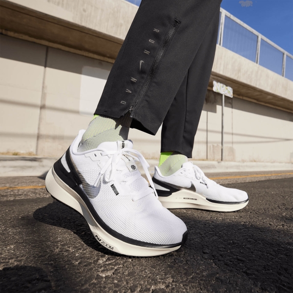 Nike Air Zoom Structure 25 - White/Black/Sail/Coconut Milk